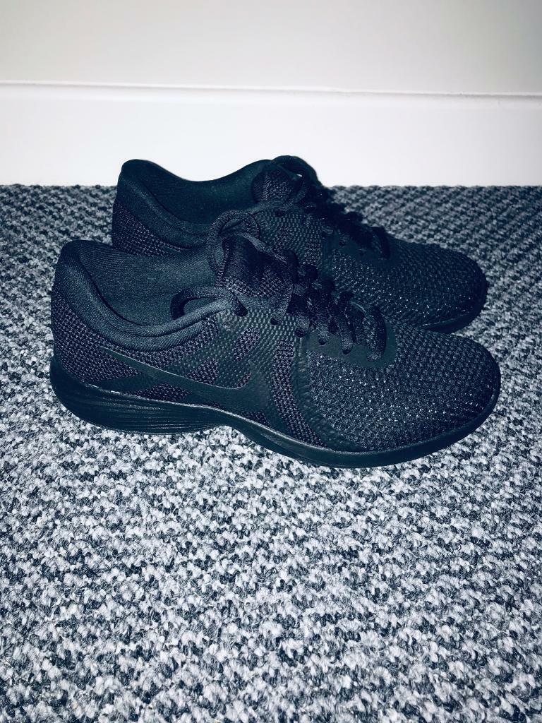 nike trainers size 4.5